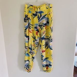 Cotton On floral 7/8 length pants 🦋